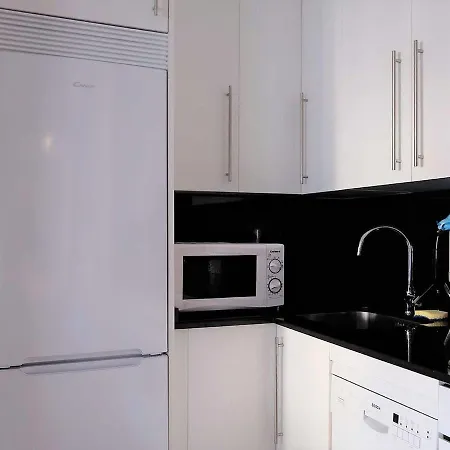 In Near Hot Springs * Ουρένσε